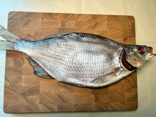 Арахис: Лещ цимлянский вяленый (700-800 гр)