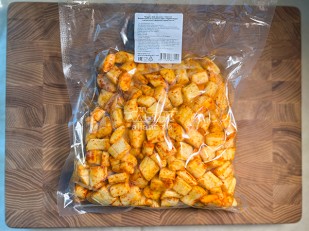 Арахис в глазури: Сырный продукт ФЕРМЕРСКИЙ бочонок паприка