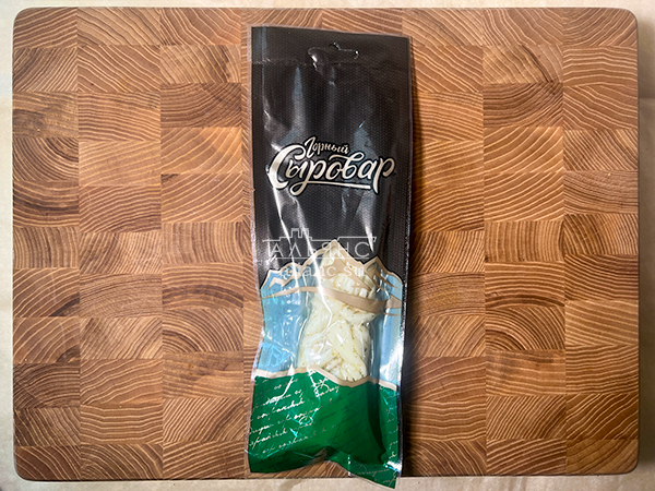 Сыр 100 гр ГОРНЫЙ СЫРОВАР (Косичка с укропом и чесноком) в Марьино