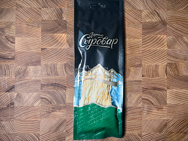 Сыр 60 гр ГОРНЫЙ СЫРОВАР (Паутинка копчёная) в Марьино