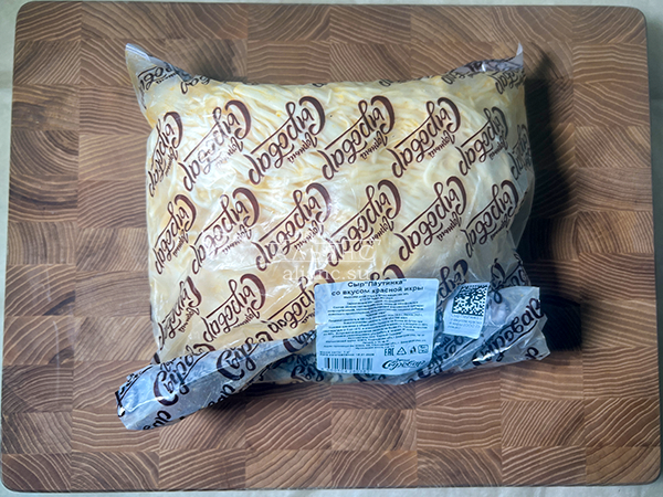 Сыр 1 кг ГОРНЫЙ СЫРОВАР (Паутинка со вкусом красной икры) в Марьино